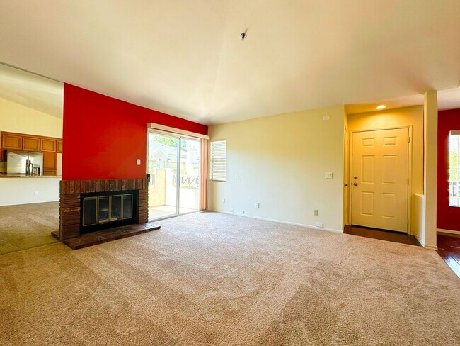 Building Photo - 743 Brookstone Rd
