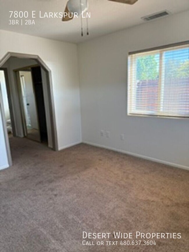 Building Photo - 7800 E Larkspur Ln