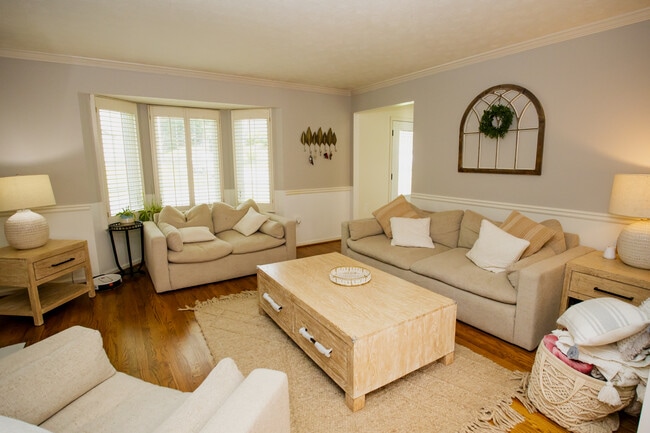 Building Photo - 4569 Hickory Forest Dr NW
