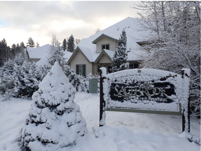 Building Photo - Spacious 2 Bed 2.5 Bath Townhome with Attached Garage in Cle Elum