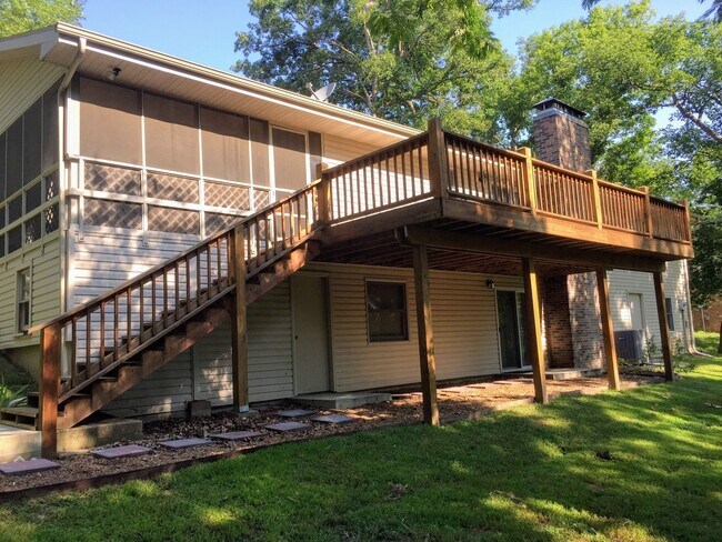 Building Photo - 4Bed/3Bath, Ranch-Style Home in Wooded Area
