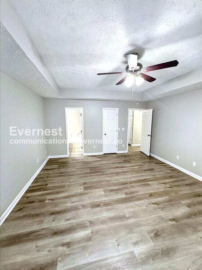 Building Photo - 55 Bramble Bush Trail