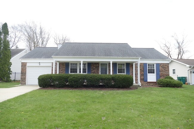 Primary Photo - 3 Cloverdale Ct