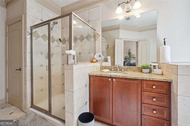Building Photo - 1071 Pearl