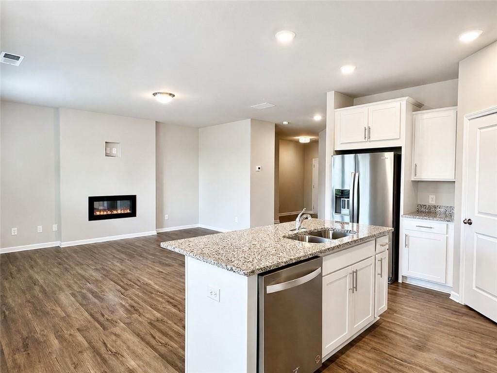 Building Photo - 123 Mill Pond Ln
