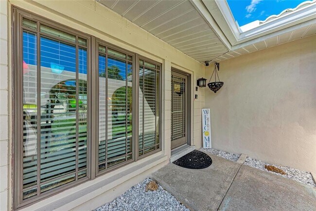 Building Photo - 27192 San Marino Dr