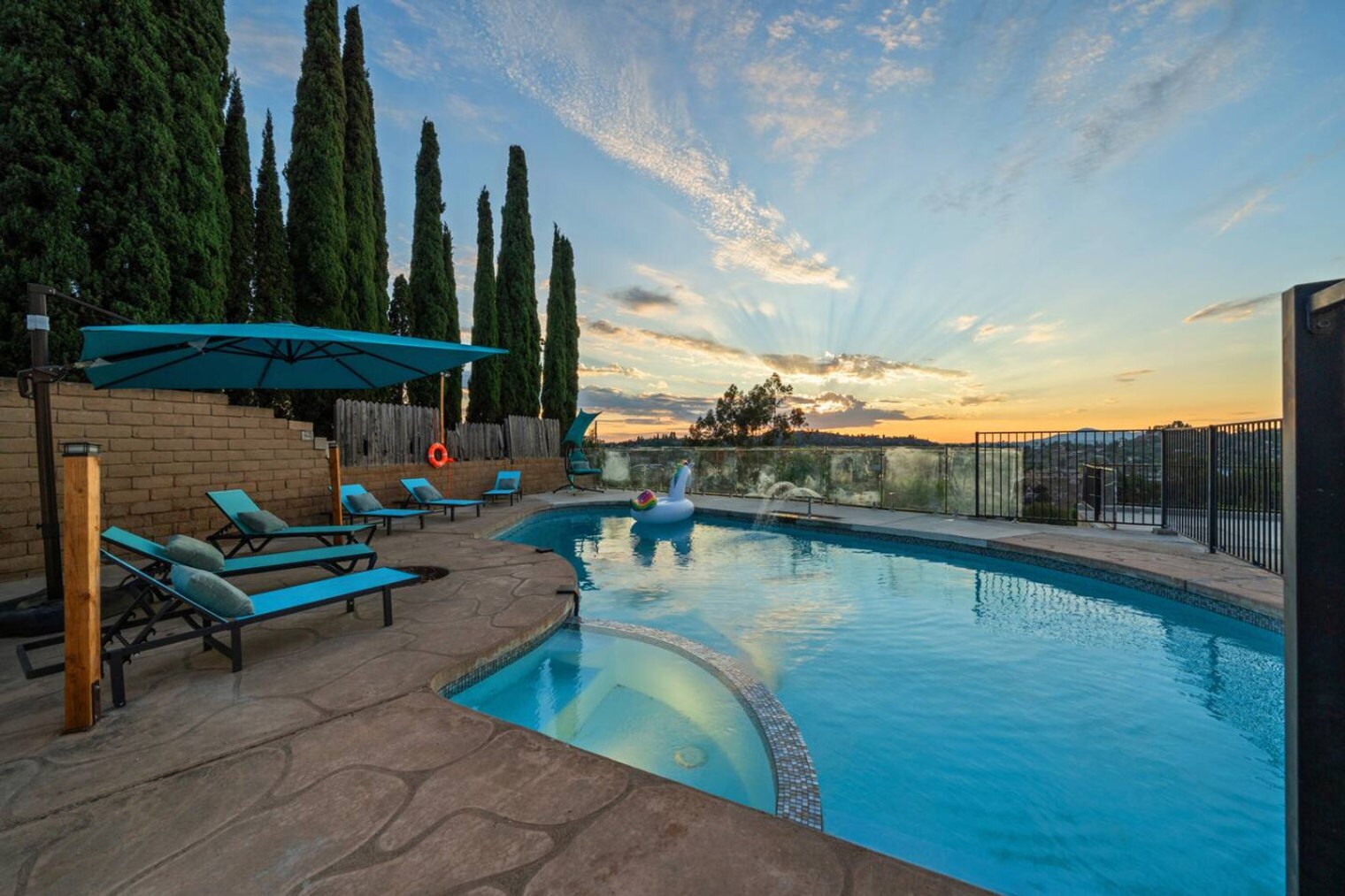 Building Photo - 1853 Penasco Rd