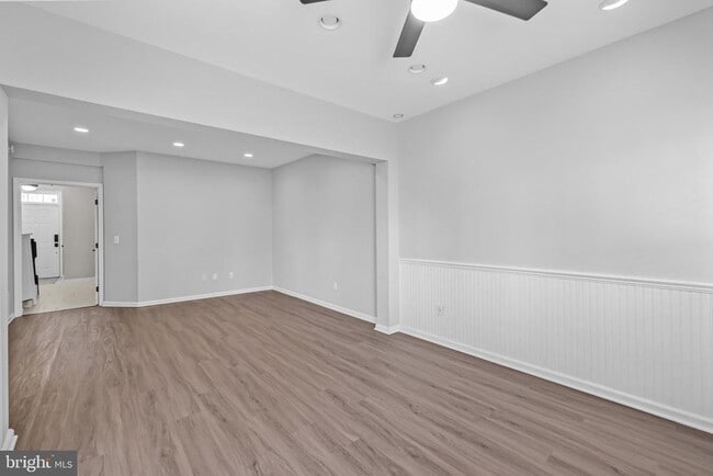 Building Photo - 5011 Waple Ln