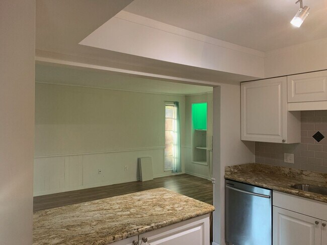 Building Photo - 2221 NW 54th Terrace