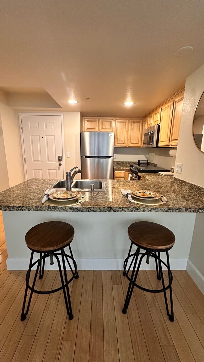 Building Photo - 450 N Arlington Ave