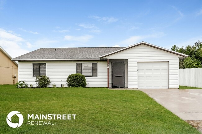 Building Photo - 240 Grifford Dr