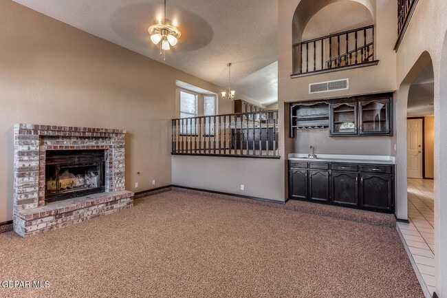Building Photo - 4352 Loma De Brisas Dr