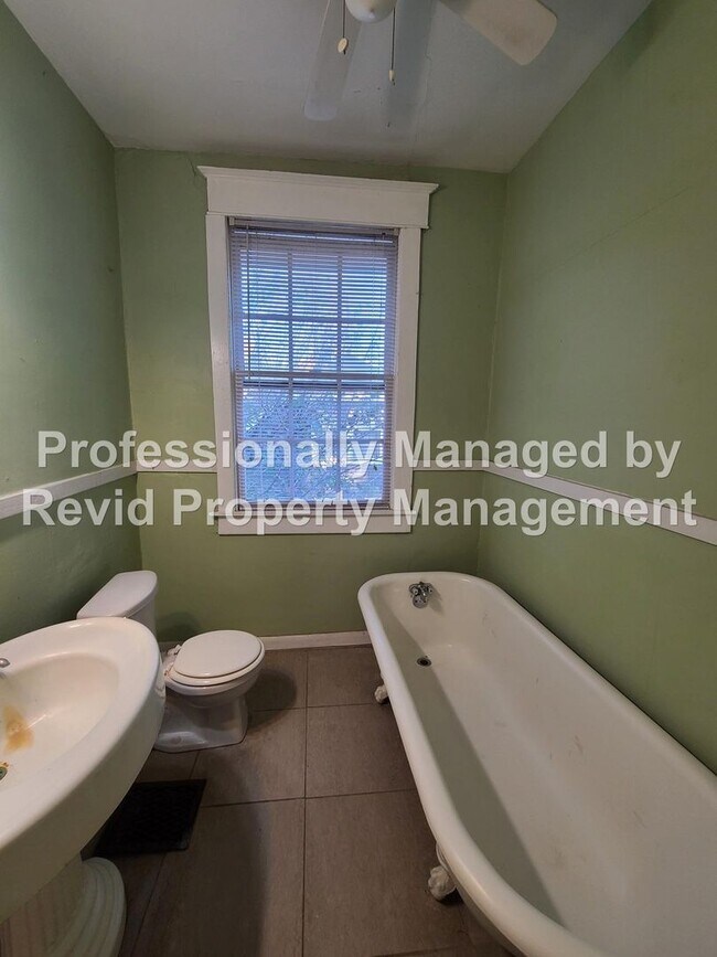 Building Photo - First Month Free on a 13-Month Lease