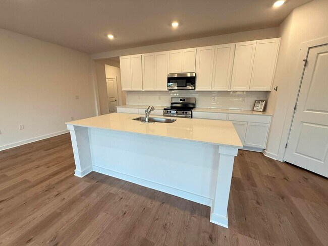 Building Photo - Free Wi-Fi for the first year! 4 Bed/2 Bath New Construction - Foley