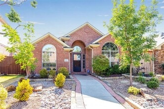 Building Photo - 6912 Harvey Ln
