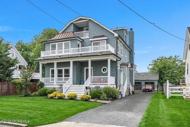 Building Photo - 3 Monmouth Pl