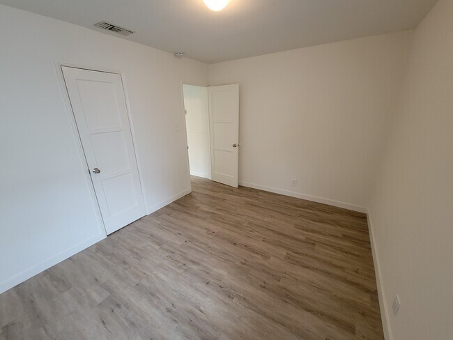 Bedroom2 - 3052 Honolulu Ave