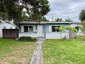 Building Photo - 4227 5th Ave N