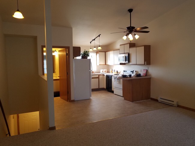 Building Photo - Eastpoint Townhomes