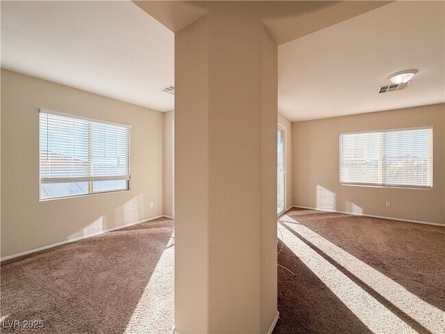 Building Photo - 10733 Mentesana Ave