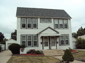 Building Photo - -520/522