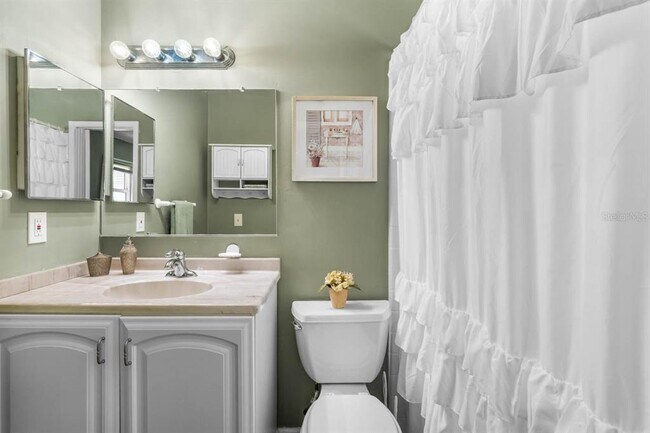 Building Photo - 706 W Brockton Pl