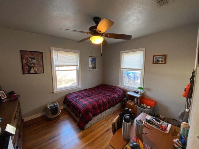 Building Photo - 2611 28th St