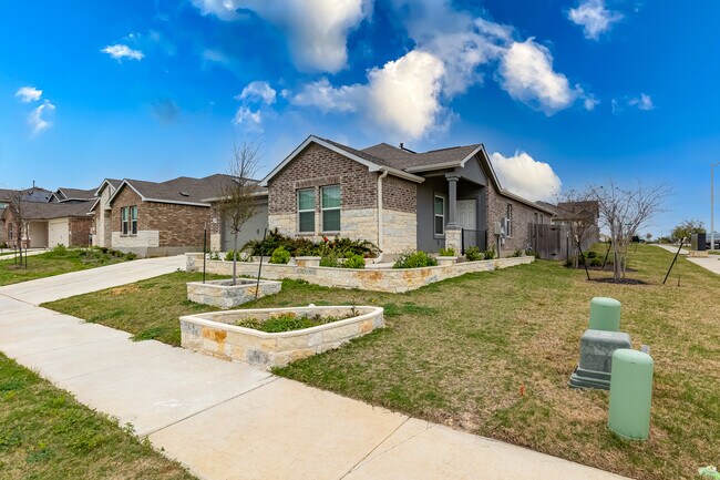 Building Photo - 1641 Catahoula Dr