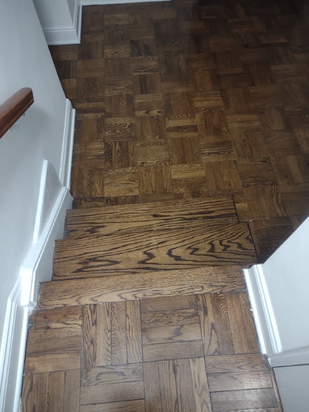 Building Photo - E. 35th St, 3rd Ave