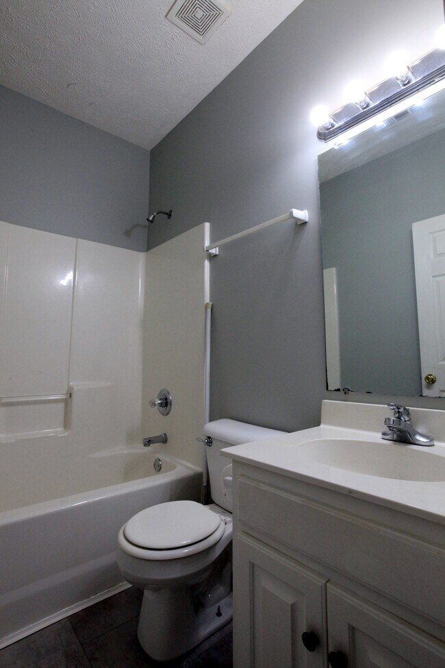 Building Photo - 2105 Academy Way