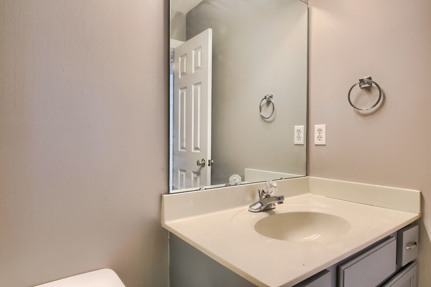 Building Photo - 4900 Windsprint Way
