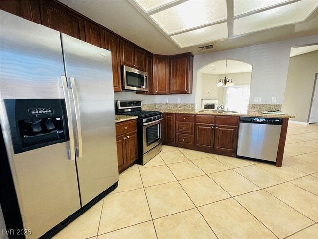 Building Photo - 8649 Trafalgar Dr