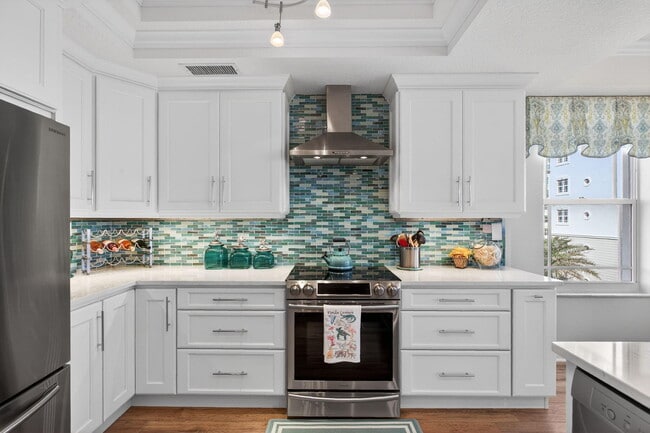 Building Photo - 221 Ocean Grande Blvd