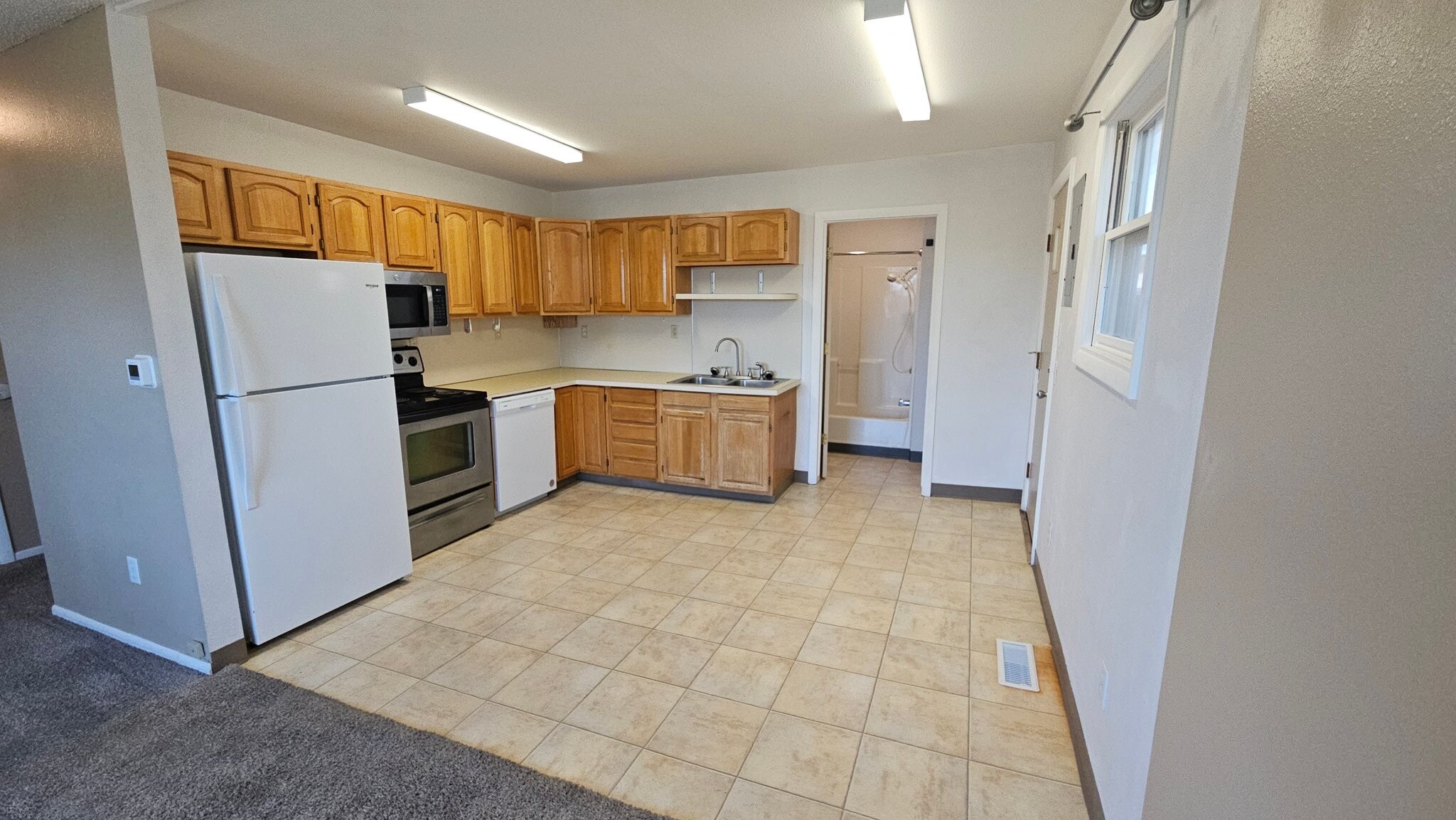 Building Photo - 128 Rhea Ln
