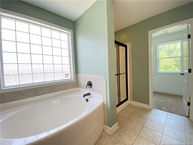 Building Photo - 3012 Gentle Breeze Ct