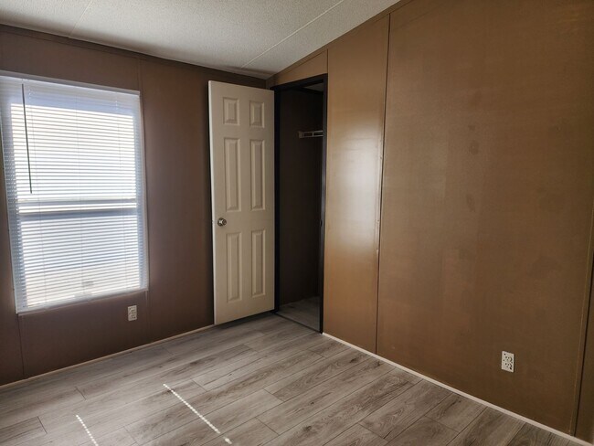 Building Photo - 1212 N Avenue K