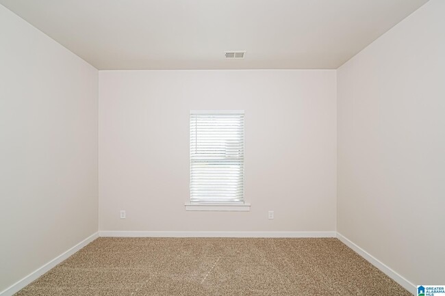 Building Photo - 1400 Brookhaven Dr