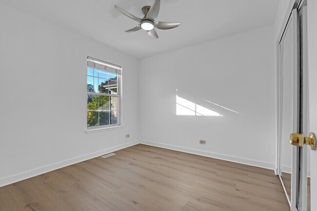 Building Photo - 1239 S Wellington Ct