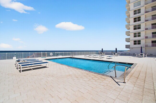 Building Photo - 4511 S Ocean Blvd