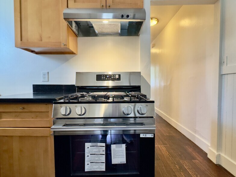 Building Photo - 1690 12th St