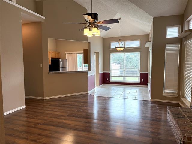 Building Photo - 8220 Lara Ln