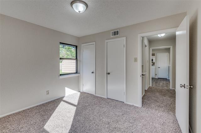 Building Photo - 1935 Utica Dr