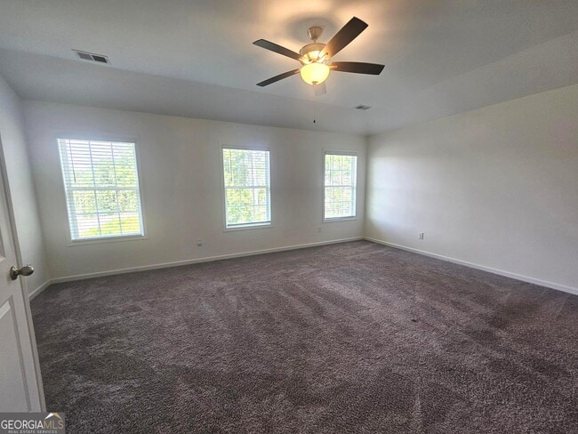 Building Photo - 16 Saint Georges Pl