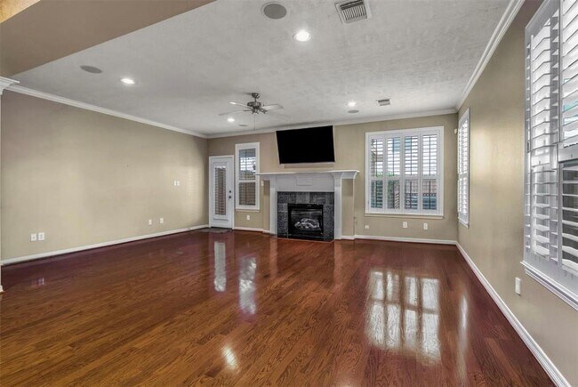 Building Photo - 1524 Birdsall St