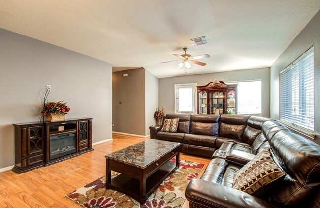 Building Photo - 19943 Black Pearl Ct