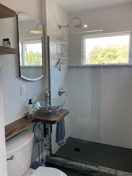 Building Photo - 45 Galvin St