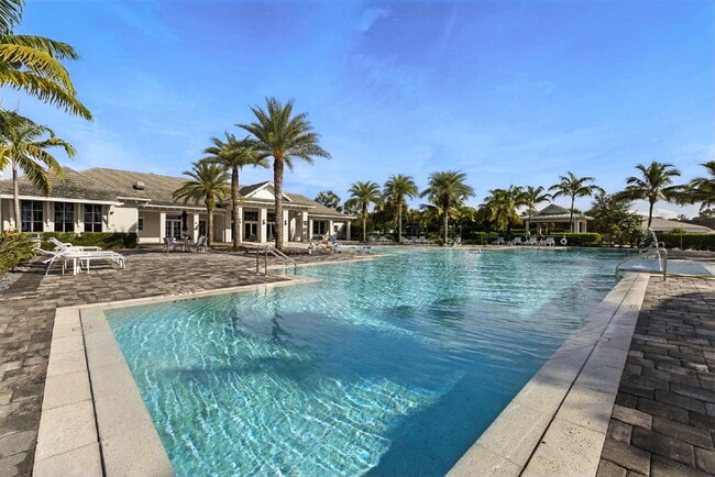 Building Photo - AZURE AT HACIENDA LAKES - 2 bedroom spacio...