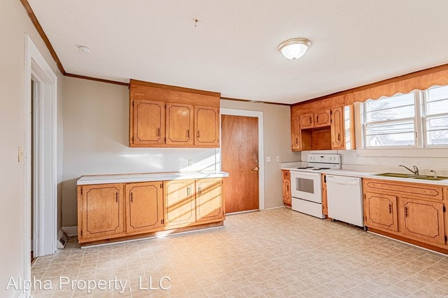 Building Photo - 2 br, 2 bath House - 19 Norwood St