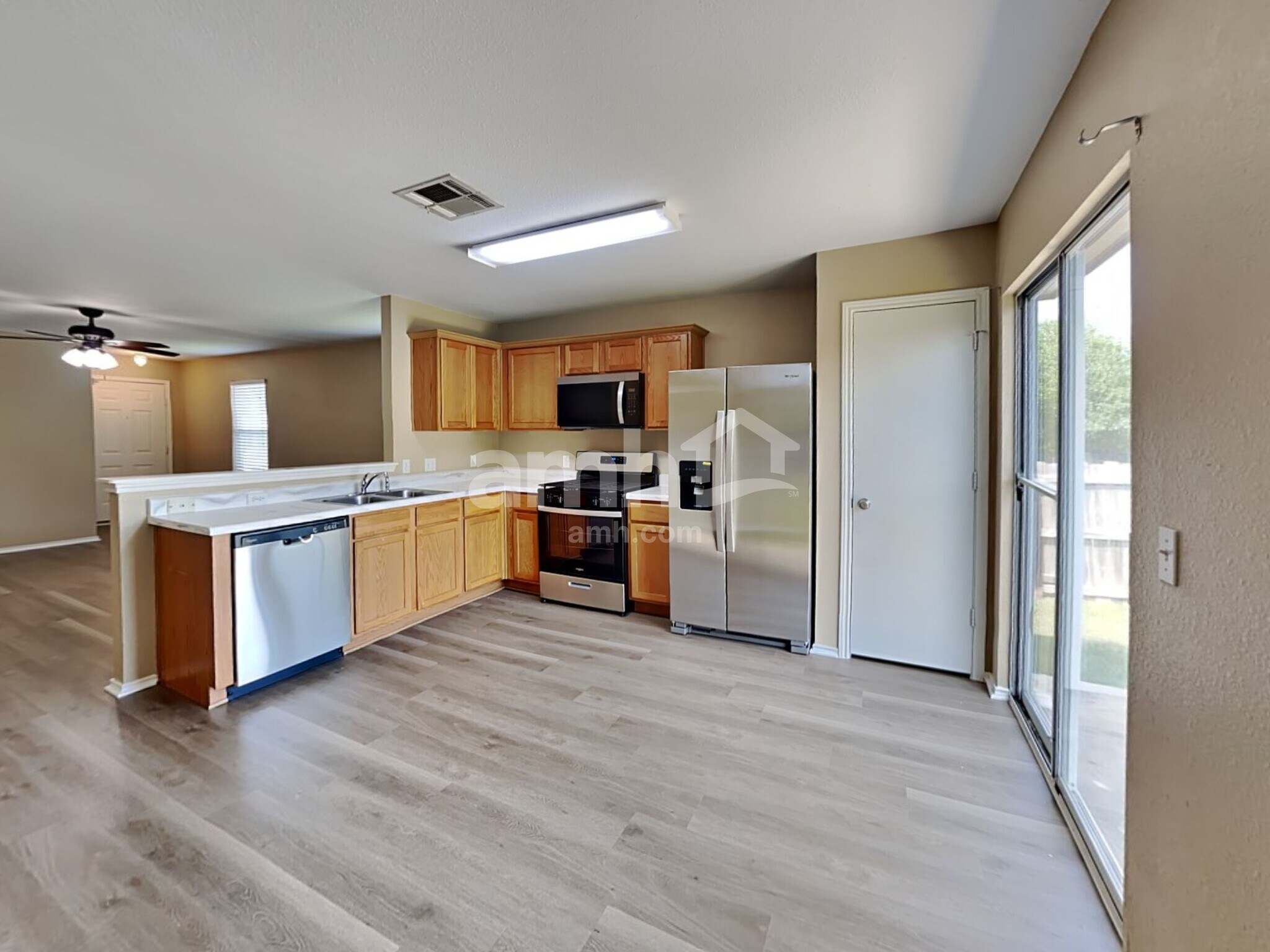 Building Photo - 255 Challenger