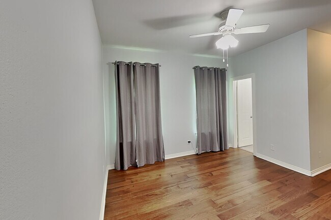 Building Photo - Designer Updates, Timeless Charm & an Unbeatable Fort Worth Location!